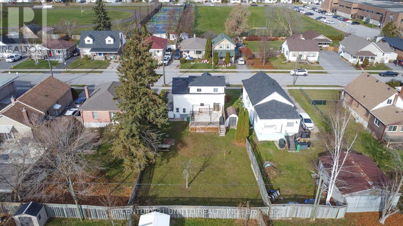 677 ORPINGTON ROAD — Peterborough (Otonabee Ward 1), Ontario - Photo 3 of 37