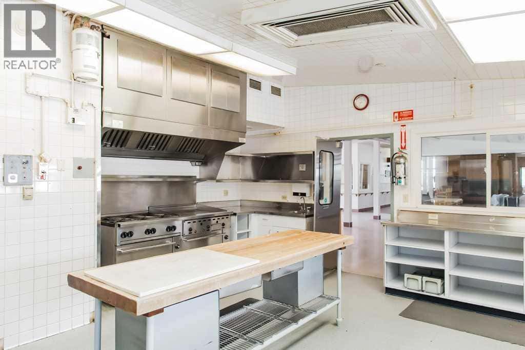 1, 5230 44 Avenue — Spirit River, Alberta - Photo 4 of 47