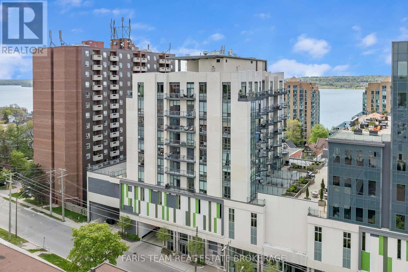 GPH5 - 111 WORSLEY STREET — Barrie (City Centre), Ontario - Photo 4 of 38