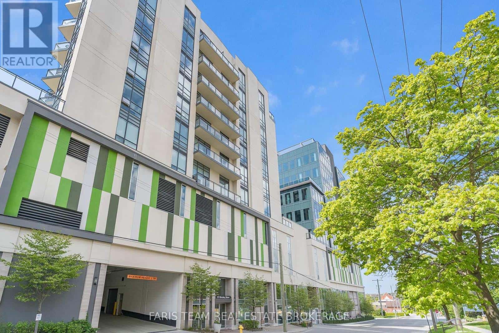 GPH5 - 111 WORSLEY STREET — Barrie (City Centre), Ontario - Photo 5 of 38