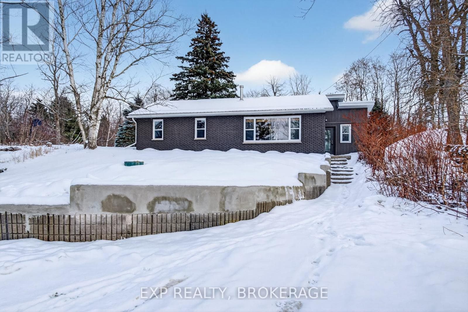 6402 PERTH ROAD — Frontenac (Frontenac South), Ontario - Main photo