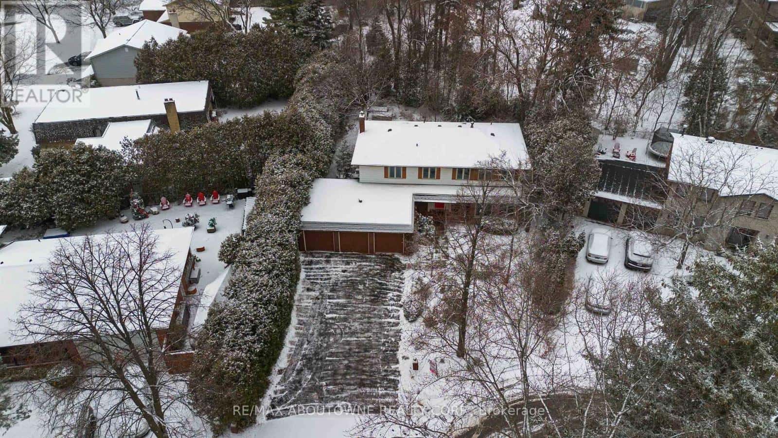 1087 TANGLEWOOD COURT — Oakville (SW Southwest), Ontario - Photo 3 of 28