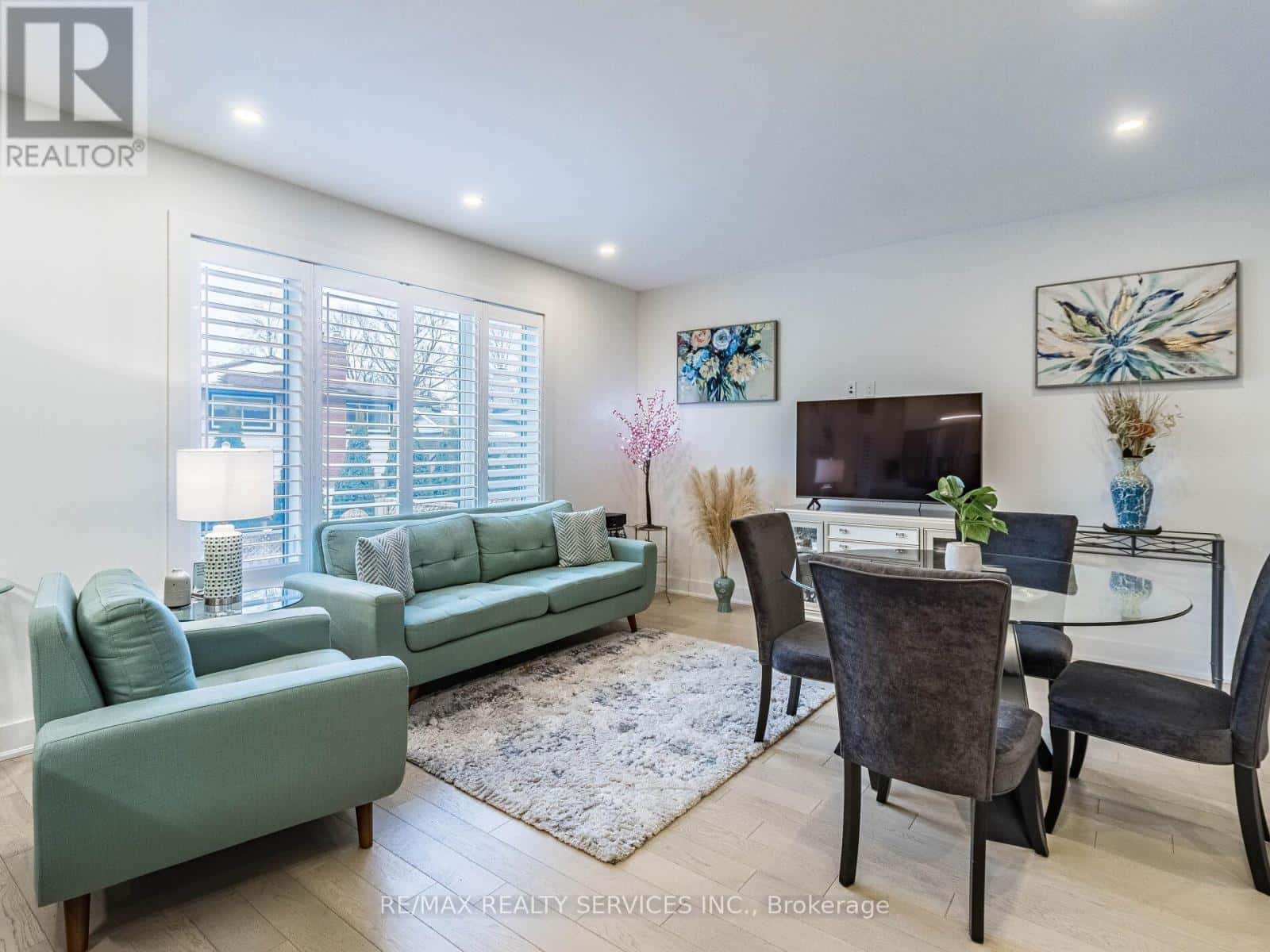 18 PRINCETON COMMON STREET — St. Catharines (Lakeport), Ontario - Photo 5 of 45