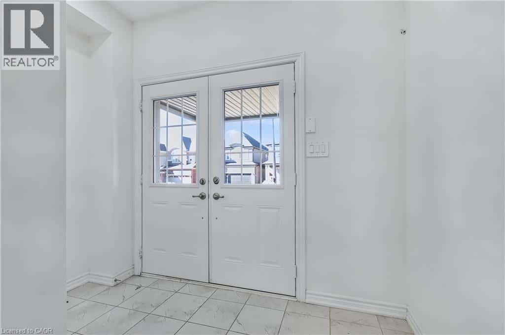 3 STOKES Road — Paris, Ontario - Photo 4 of 36