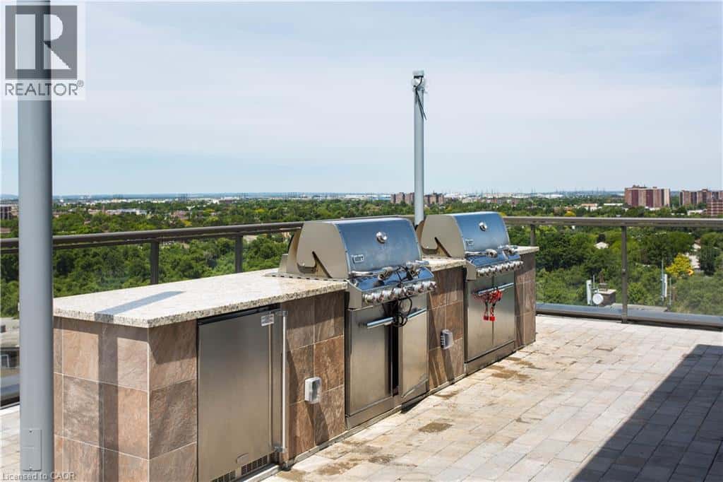 Toronto — Toronto - Photo 2 of 43