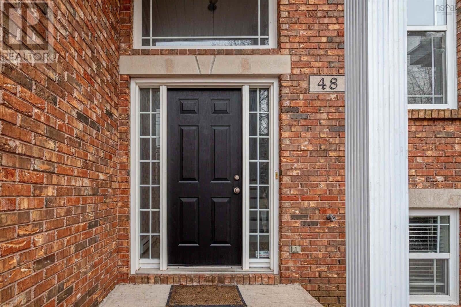 48 Southgate Drive — Halifax Regional Municipality, Nova Scotia - Photo 2 of 38