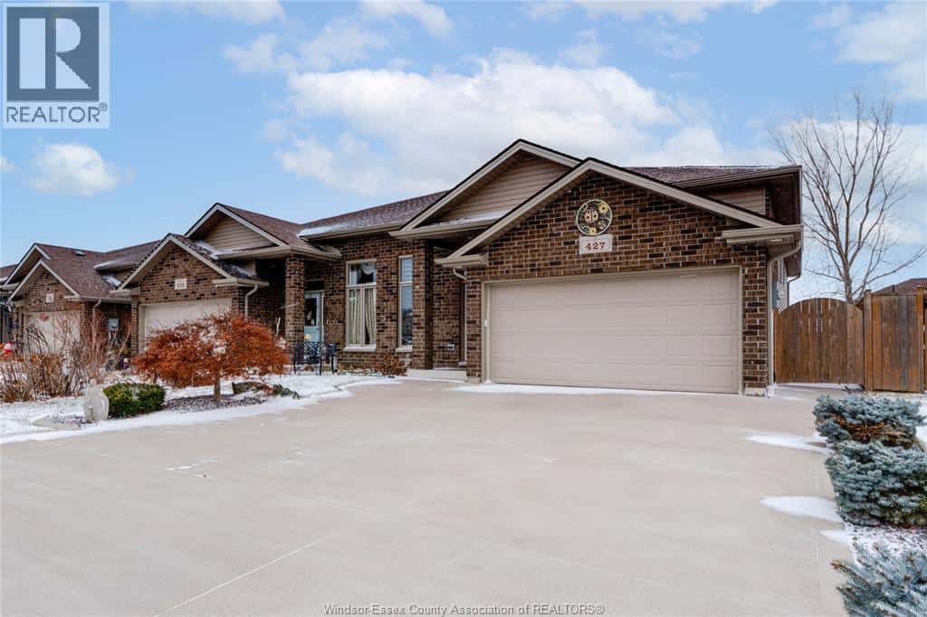 427 ROSEWOOD DRIVE — Lakeshore, Ontario - Photo 2 of 26