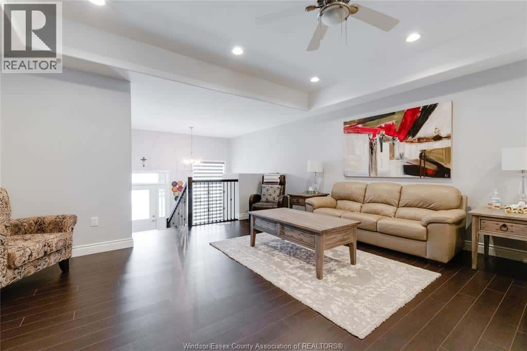 427 ROSEWOOD DRIVE — Lakeshore, Ontario - Photo 5 of 26