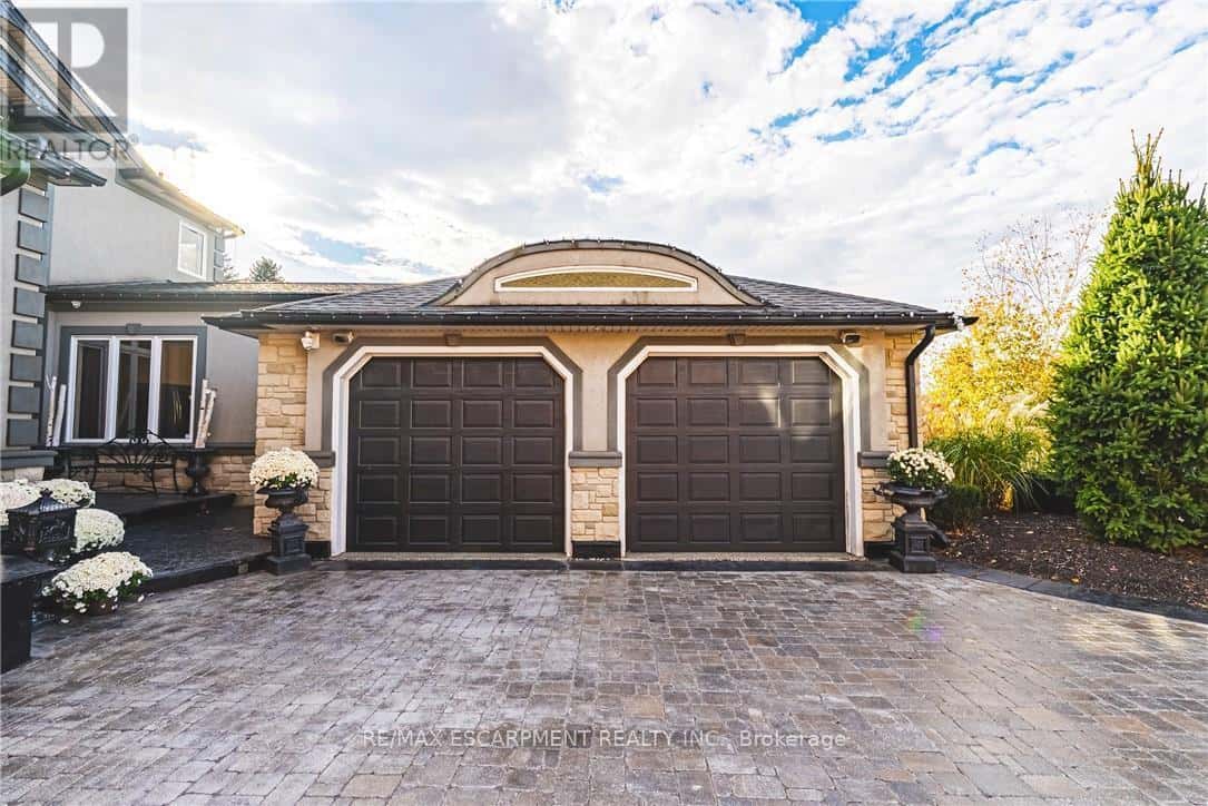 712 HIGHVALLEY ROAD — Hamilton (Ancaster), Ontario - Photo 5 of 48