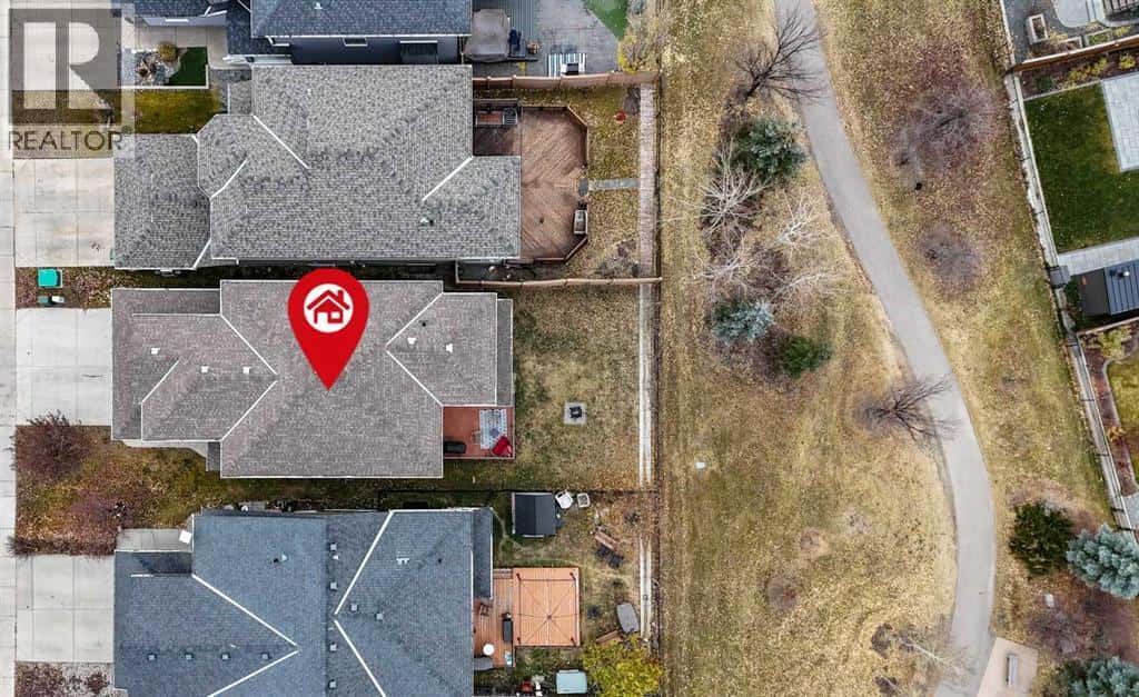 134 Autumn Gardens SE — Calgary, Alberta - Photo 2 of 39