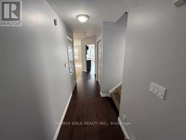 Waterloo — Waterloo - Photo 2 of 24