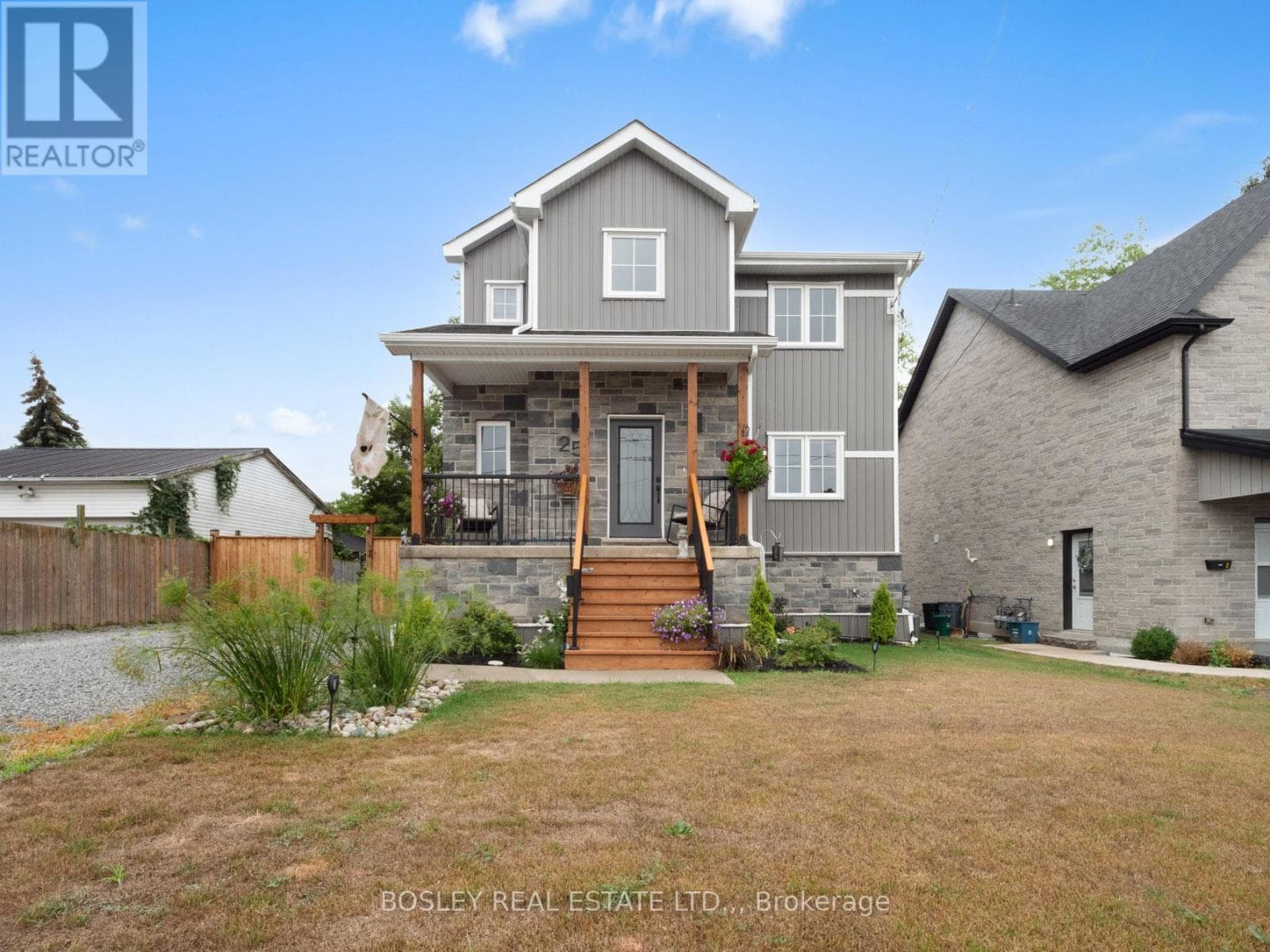 25 HAIGHT STREET - Main photo, St. Catharines (Oakdale), Ontario