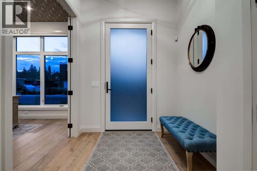 1837 32 Avenue SW — Calgary, Alberta - Photo 5 of 50