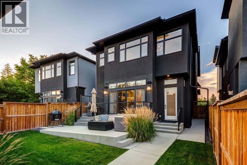 1837 32 Avenue SW — Calgary, Alberta - Photo 2 of 50