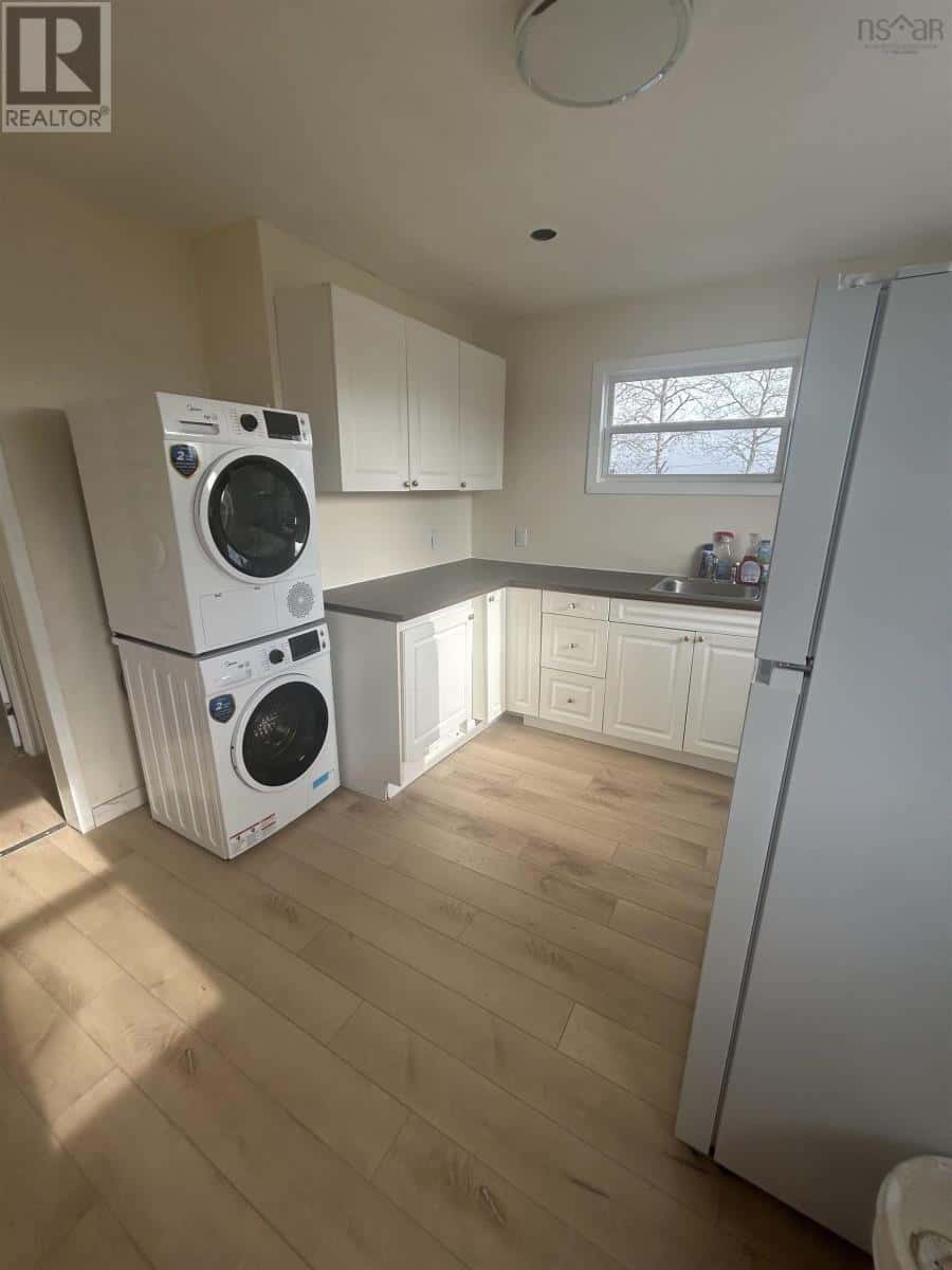 721 Highway 2 — Elmsdale, Nova Scotia - Photo 3 of 11