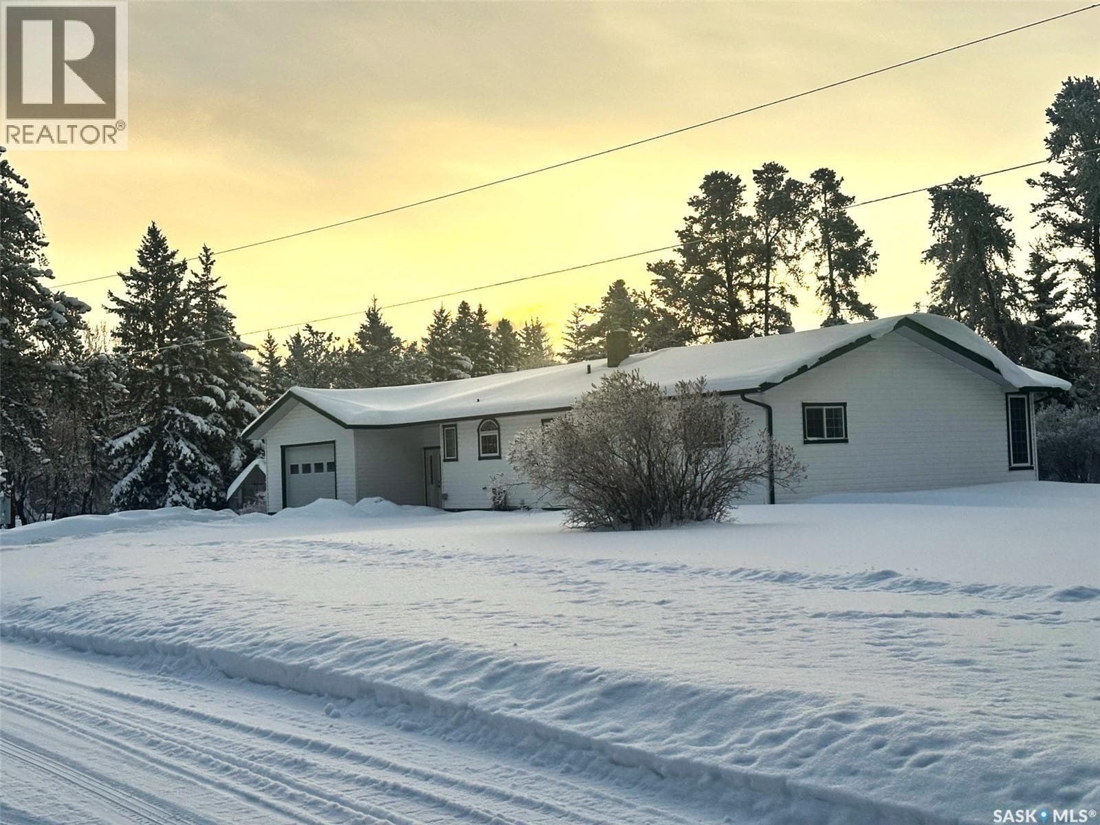 South Acreage Hudson Bay — Hudson Bay, Saskatchewan - Main photo