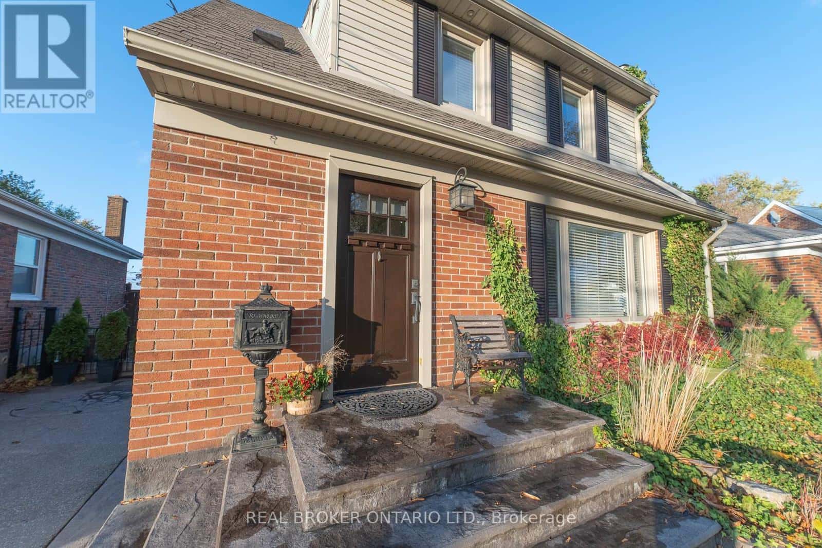 66 MAITLAND STREET — Thorold (Thorold Downtown), Ontario - Photo 4 of 37