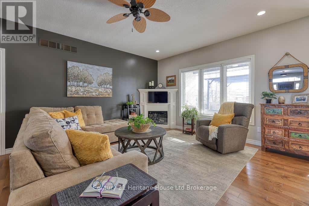 57 FULLER DRIVE — Ingersoll (Ingersoll - South), Ontario - Photo 5 of 50