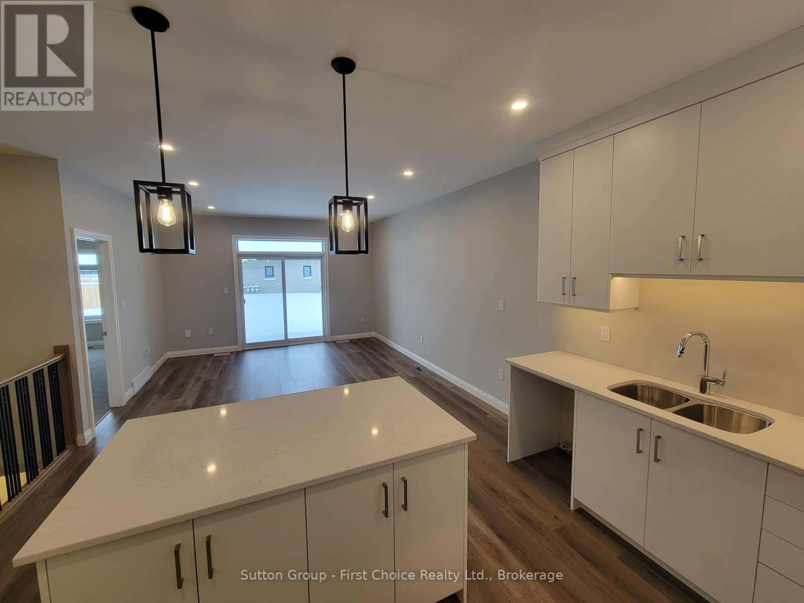 119 ROWE AVENUE — South Huron (Exeter), Ontario - Photo 4 of 13