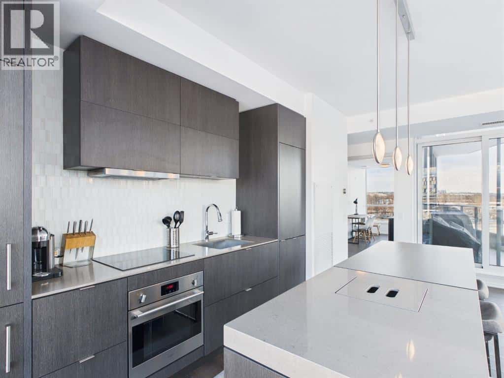 Calgary — Calgary - Photo 4 of 47