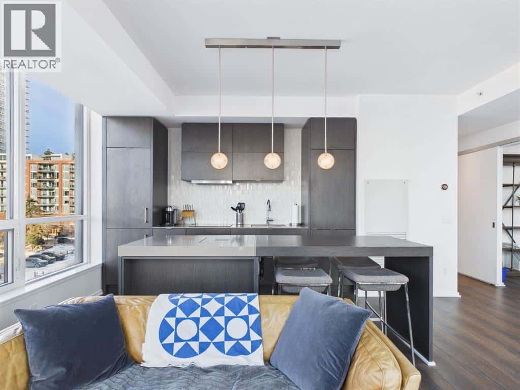 Calgary — Calgary - Photo 5 of 47