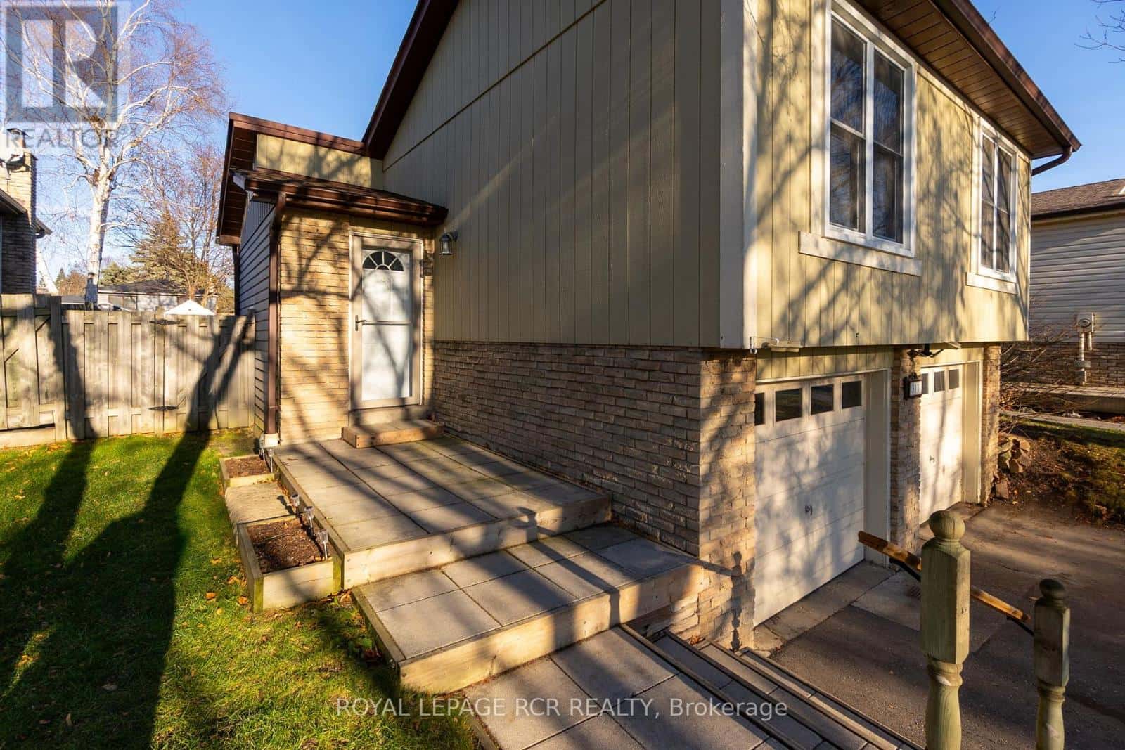 311 WHITEHEAD CRESCENT — Caledon (Bolton North), Ontario - Photo 3 of 42