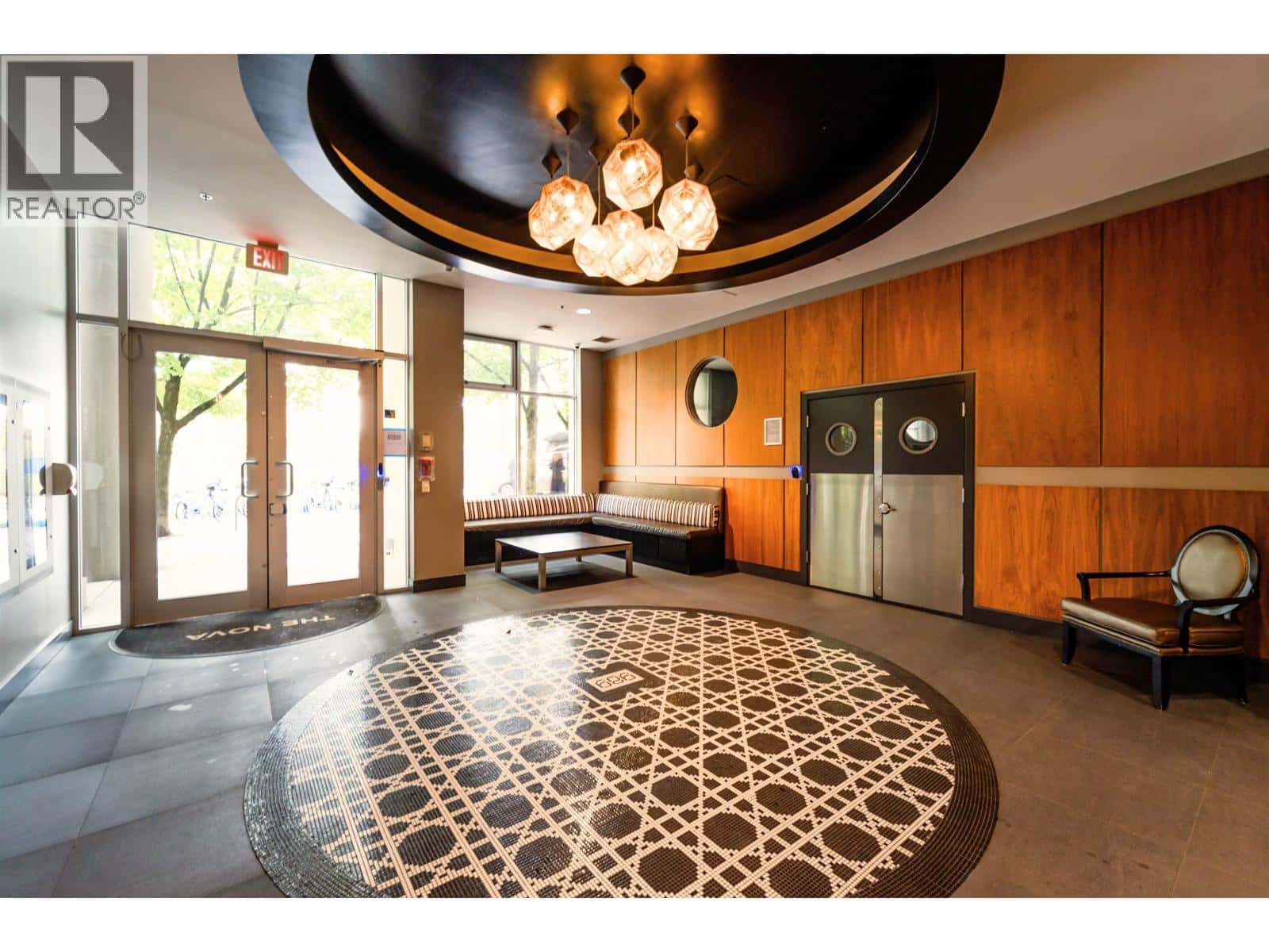 506 989 BEATTY STREET — Vancouver, British Columbia - Photo 2 of 21