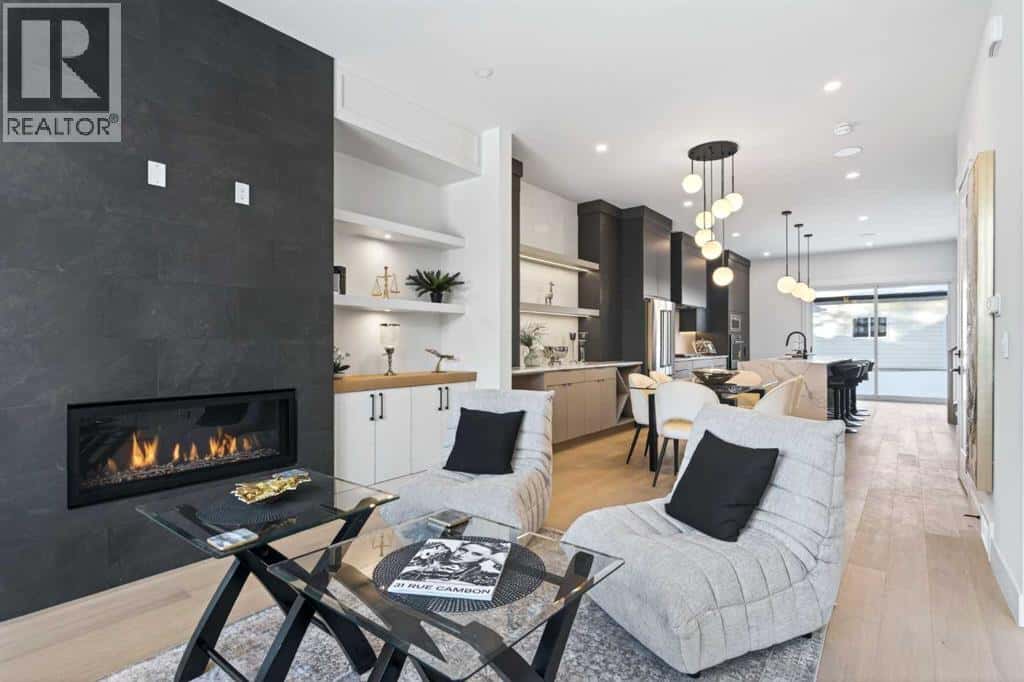 2417 26 Street SW — Calgary, Alberta - Photo 5 of 50