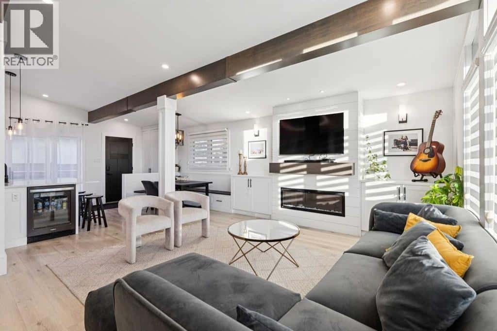 Calgary — Calgary - Photo 2 of 78