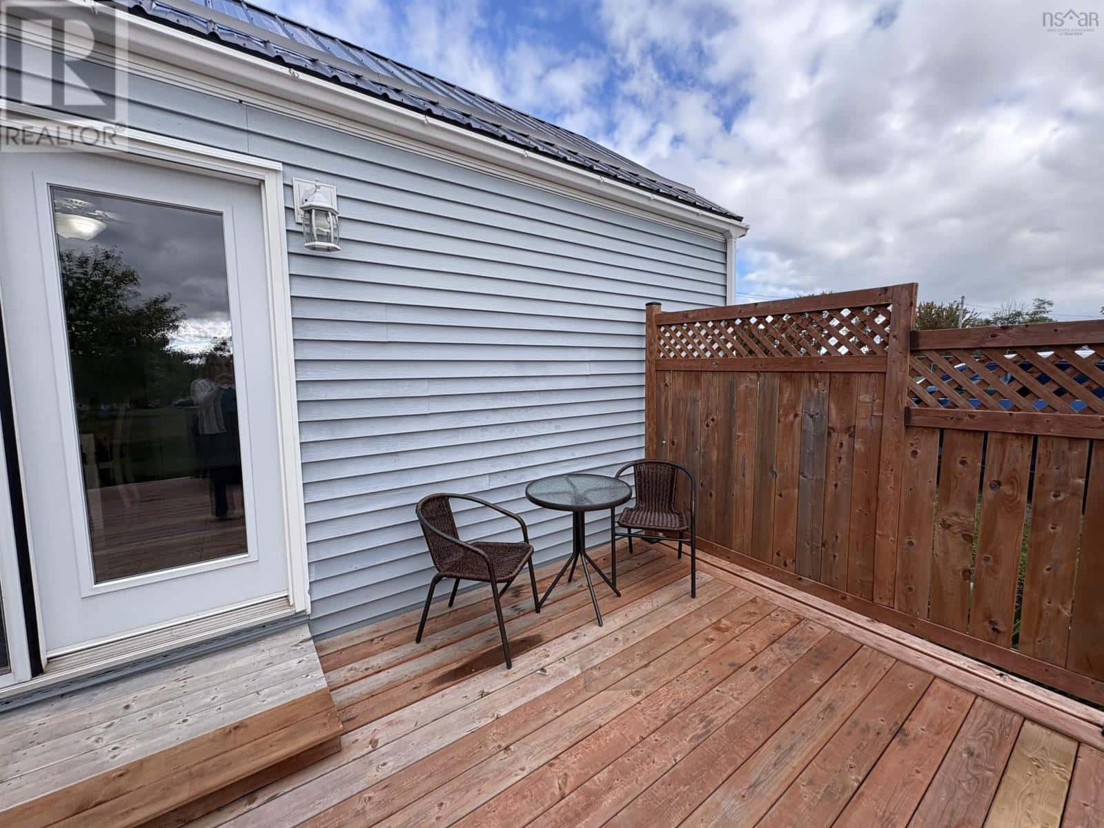 21 Oak Street — Pictou, Nova Scotia - Photo 5 of 49