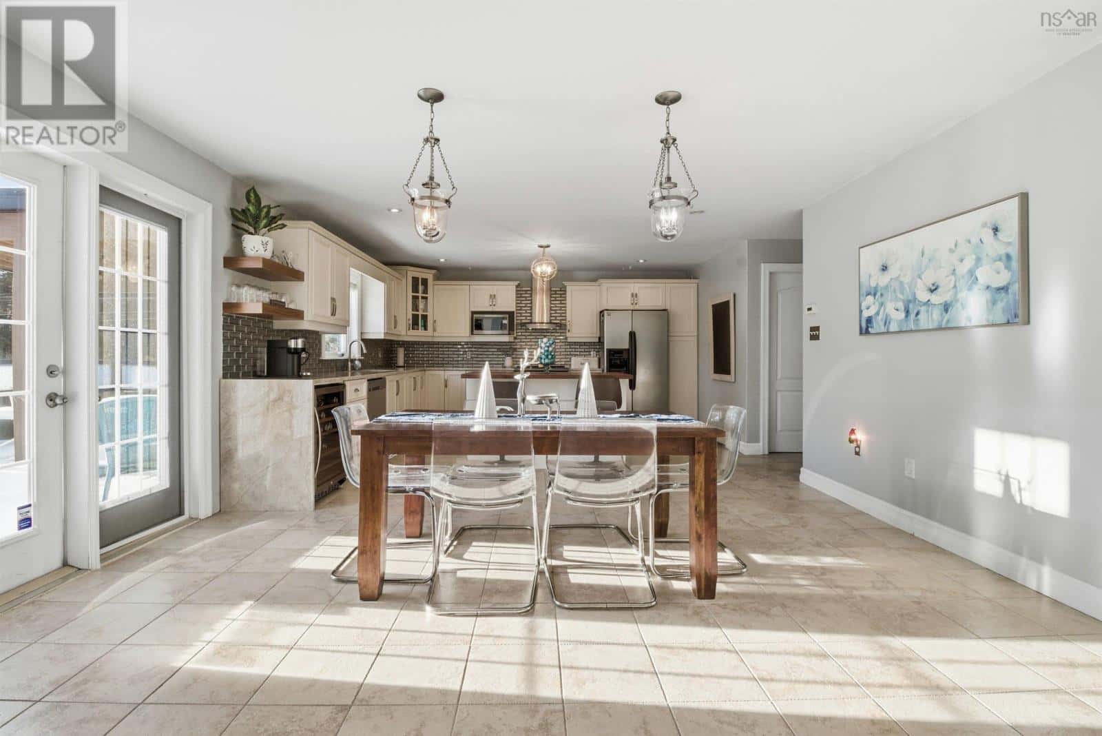 195 White Hills Run — Hammonds Plains, Nova Scotia - Photo 3 of 21