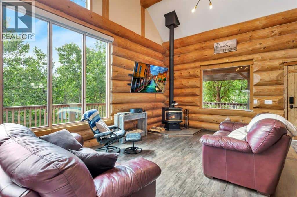 10, 37280 Highway 816 — Rural Red Deer County, Alberta - Photo 5 of 47