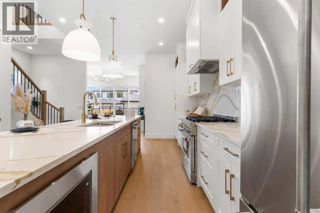 2632 36 Street SW — Calgary, Alberta - Photo 5 of 44