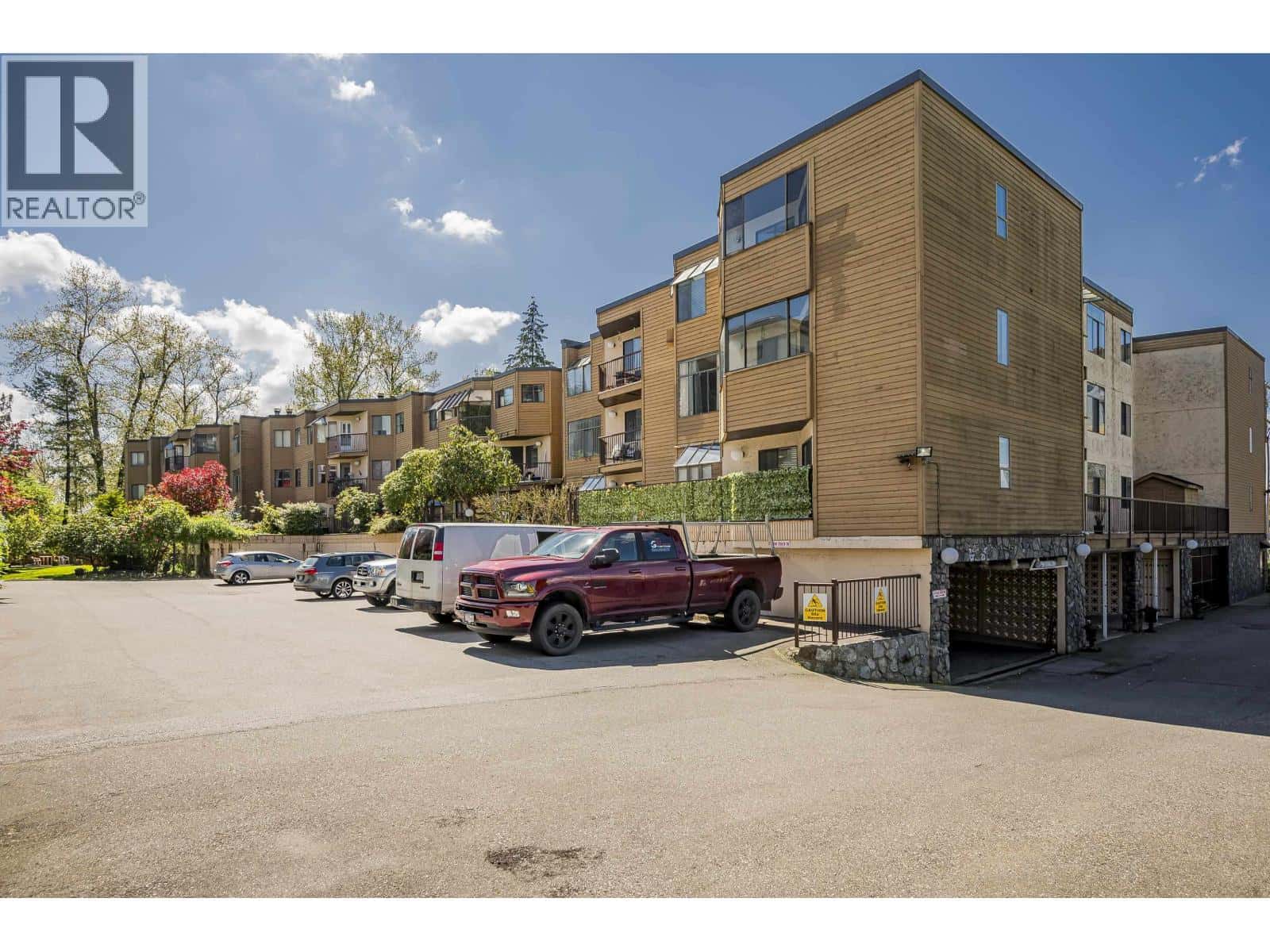 32 11900 228 STREET — Maple Ridge, British Columbia - Photo 3 of 33