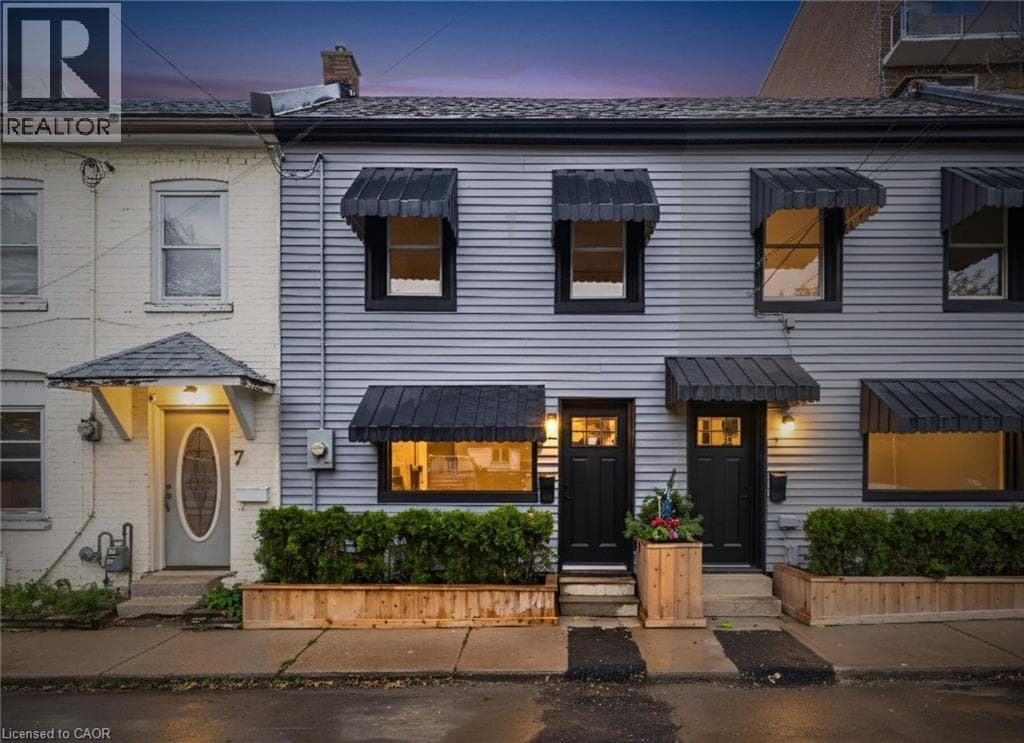 9 FORD Street — Hamilton, Ontario - Main photo