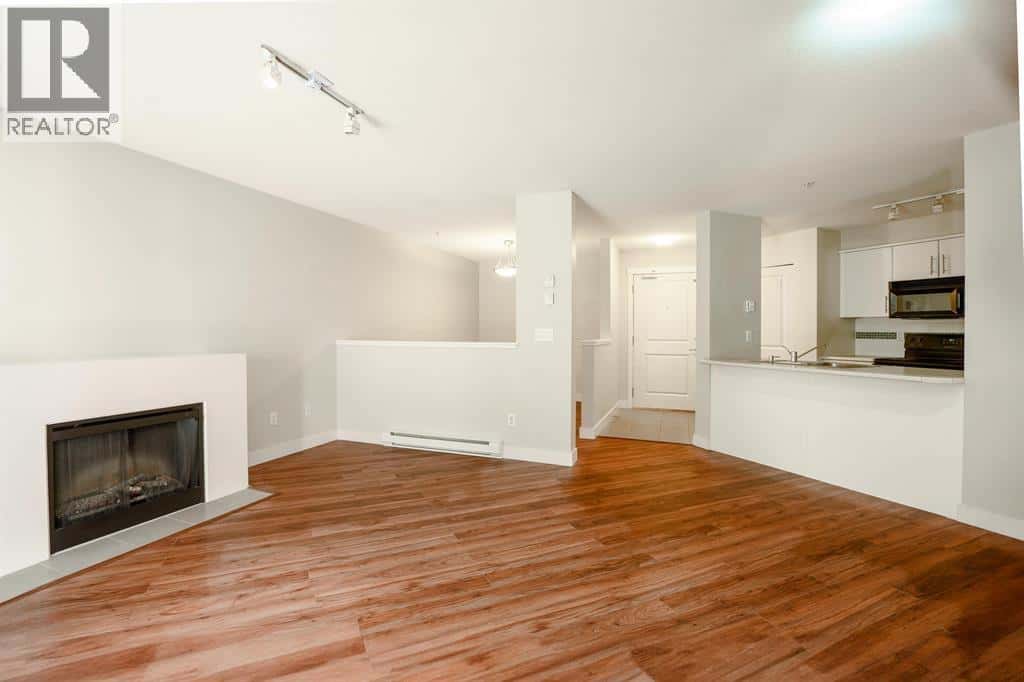 222 12248 224 STREET — Maple Ridge, British Columbia - Photo 2 of 24