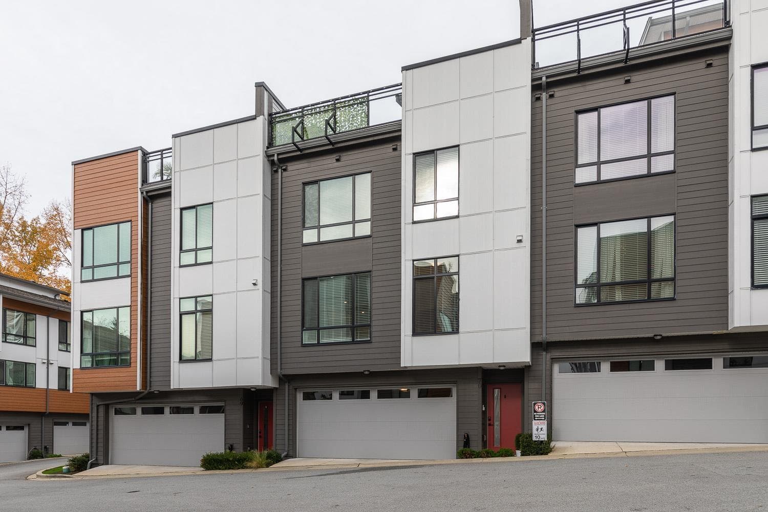 70 16433 19 AVENUE — Surrey, British Columbia - Main photo