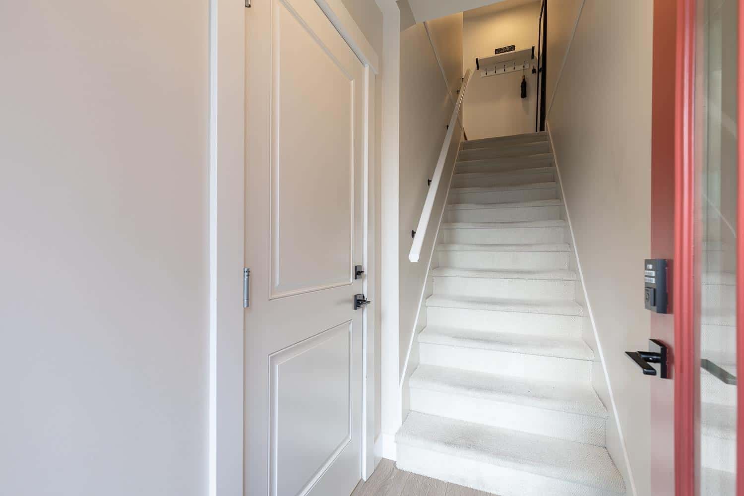 70 16433 19 AVENUE — Surrey, British Columbia - Photo 2 of 40