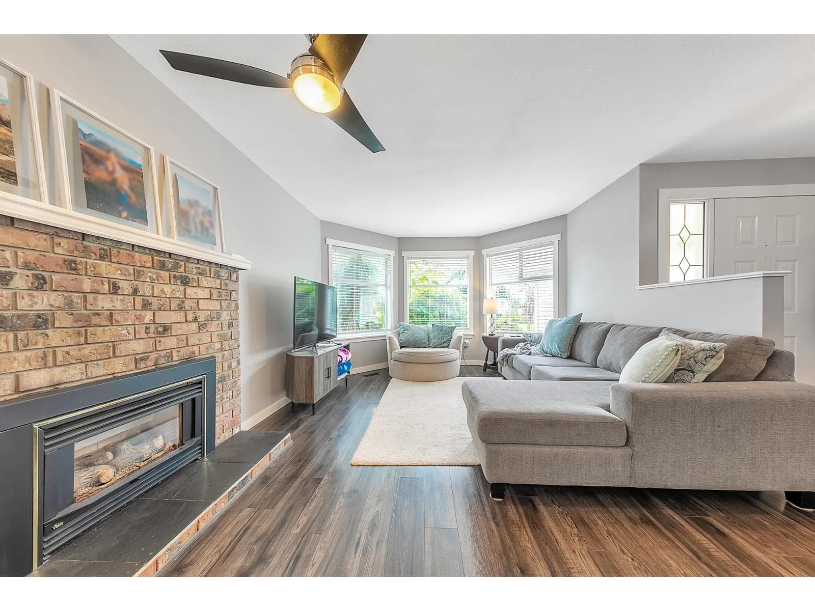 9286 212 STREET — Langley, British Columbia - Main photo