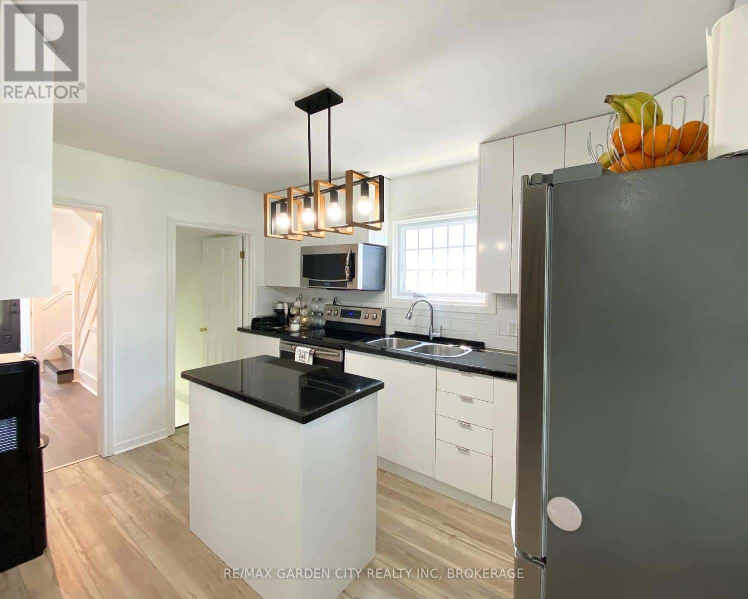 243 GENEVA STREET — St. Catharines (Downtown), Ontario - Photo 5 of 21