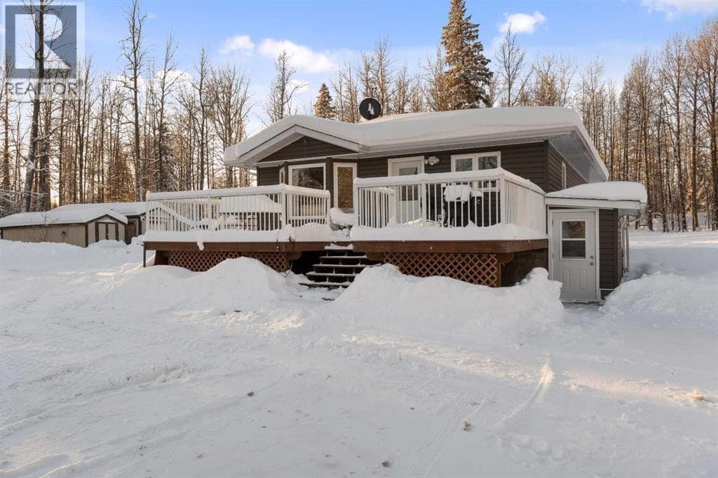 8, 113040 Township Road 592 — Rural Woodlands County, Alberta - Main photo
