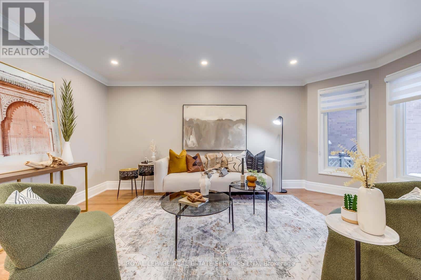 295 CANITAL COURT — Mississauga (Hurontario), Ontario - Photo 5 of 40