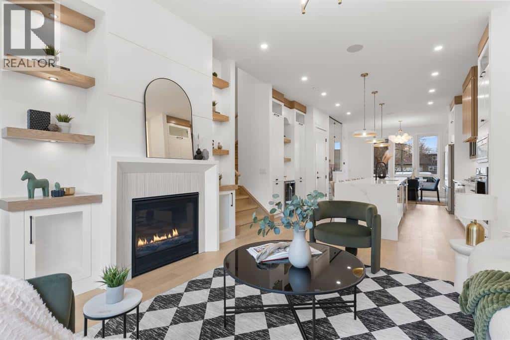 525 32 Street NW — Calgary, Alberta - Photo 3 of 49