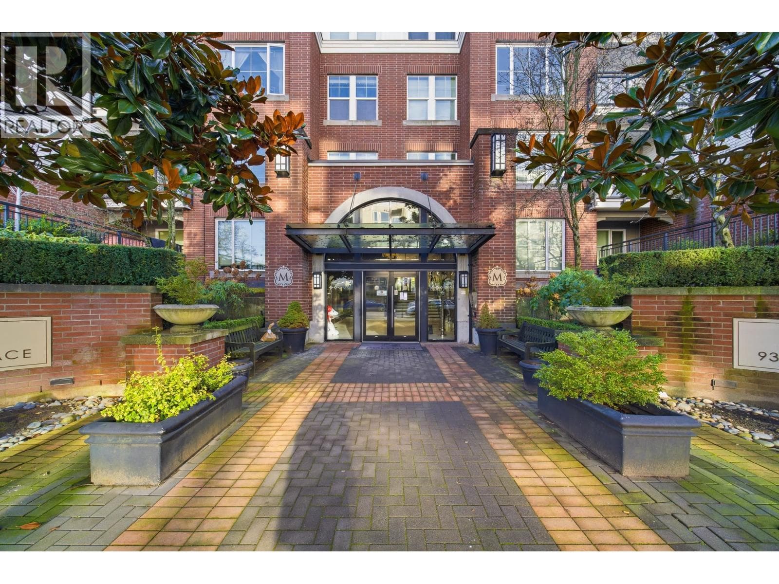 117 9388 MCKIM WAY — Richmond, British Columbia - Main photo