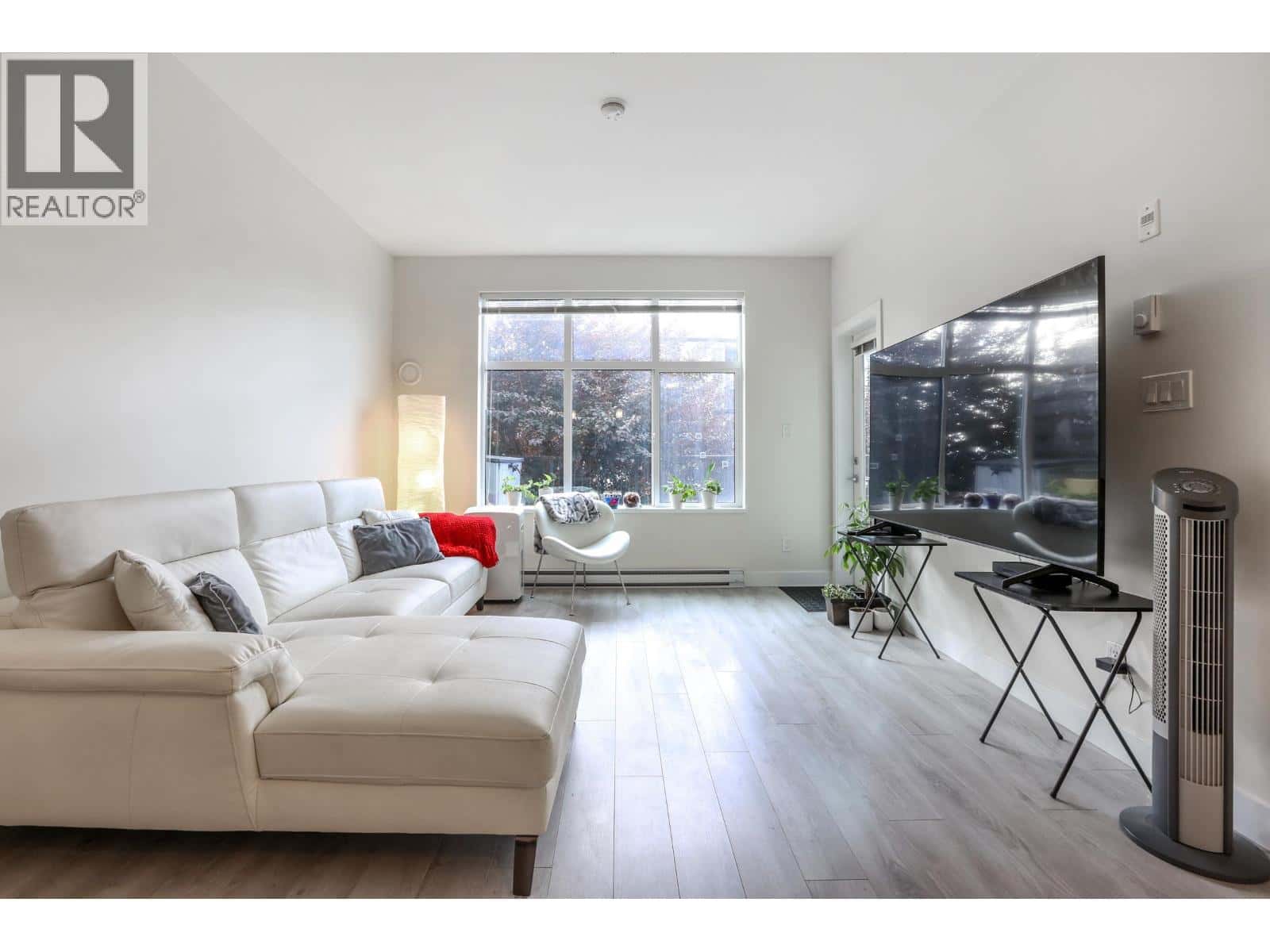 106 828 GAUTHIER AVENUE — Coquitlam, British Columbia - Photo 3 of 21