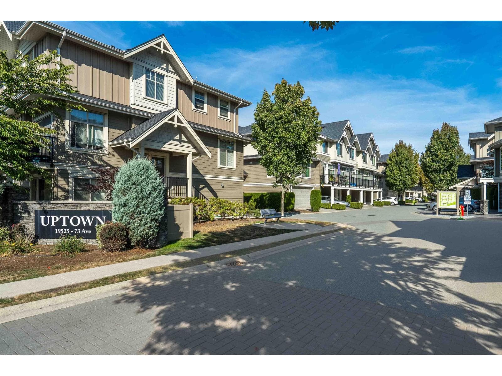 72 19525 73 AVENUE — Surrey, British Columbia - Main photo