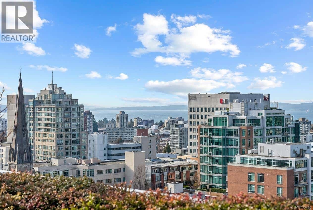 1401 834 Johnson St — Victoria, British Columbia - Photo 2 of 42