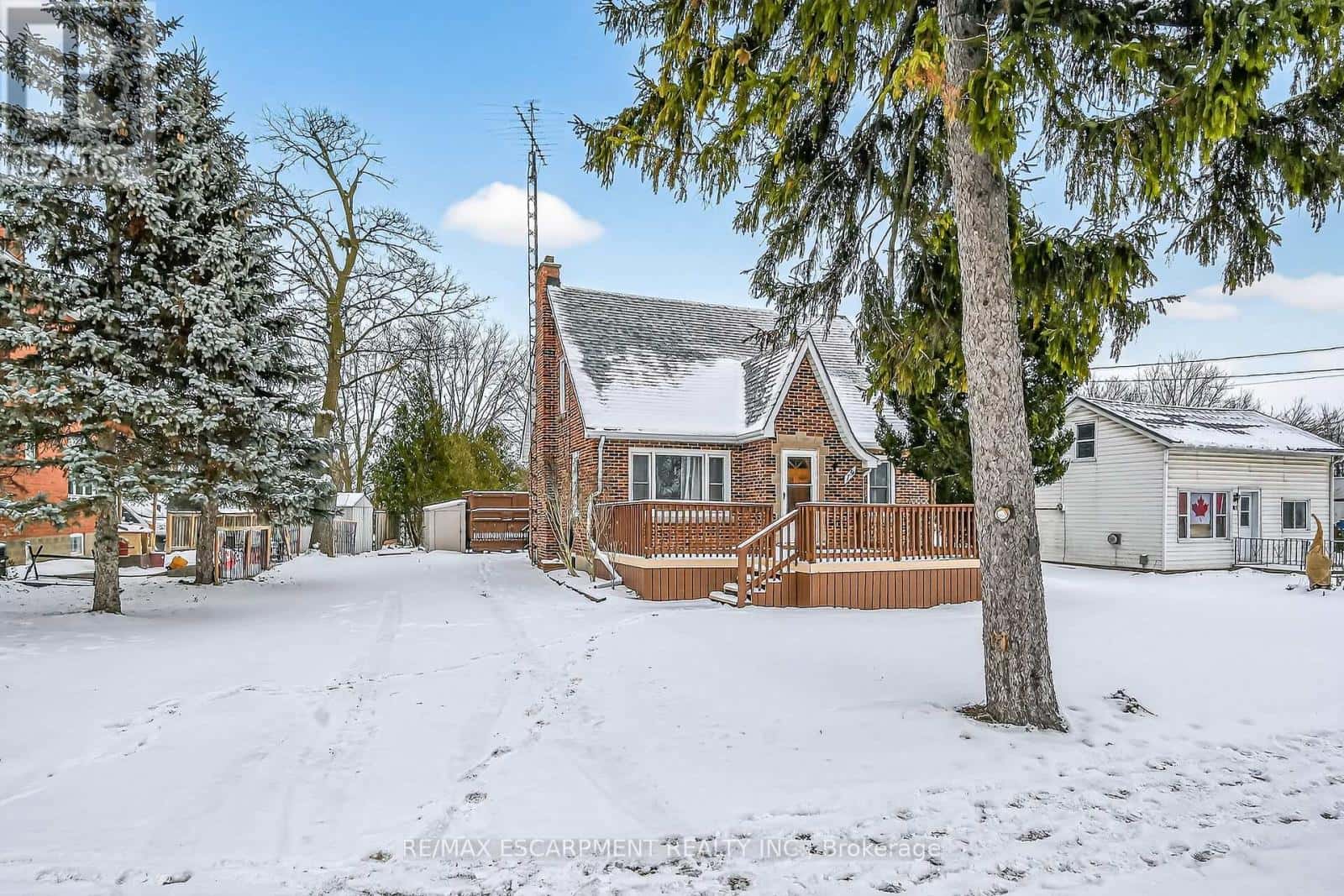 79 MAIN STREET S — Haldimand, Ontario - Photo 3 of 50