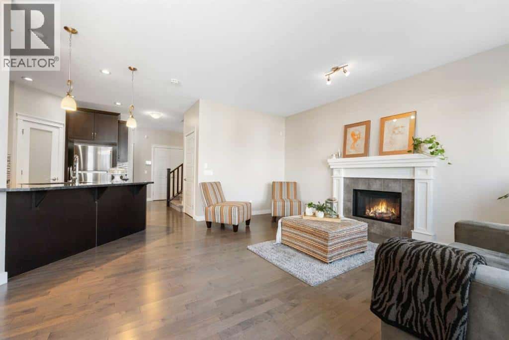 240 Sage Bank Grove NW — Calgary, Alberta - Photo 4 of 43