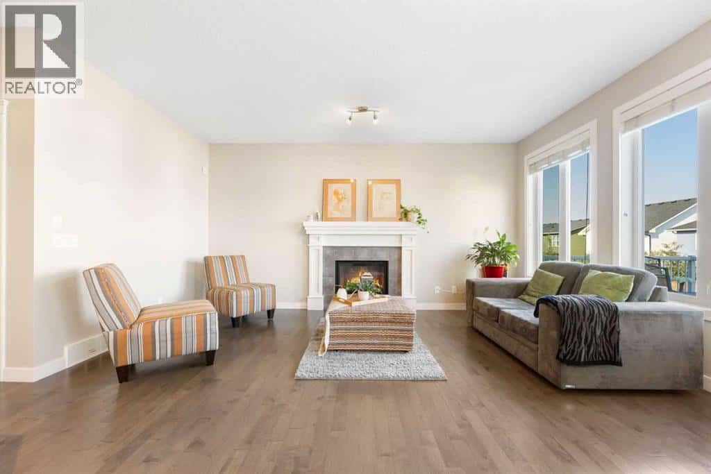 240 Sage Bank Grove NW — Calgary, Alberta - Photo 5 of 43